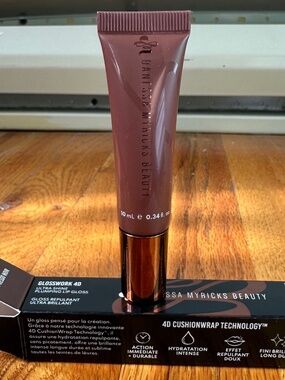 NWT: Danessa Myricks Beauty GlossWork 4D Plumping Lip Gloss in Espresso Noir